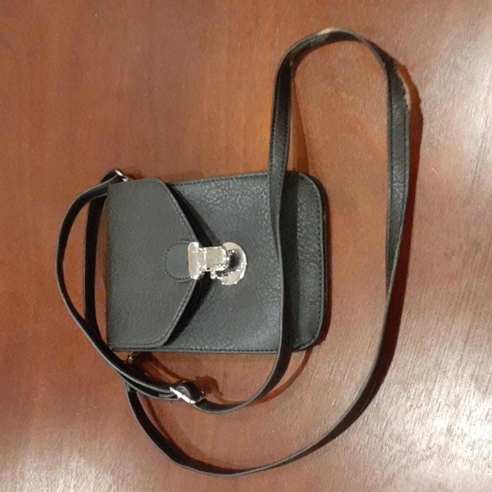 Black hand bag